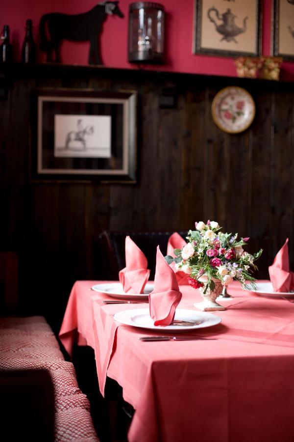 Gasthaus Und Pension "Zum Hauenden Schwein" Wörlitz Екстериор снимка